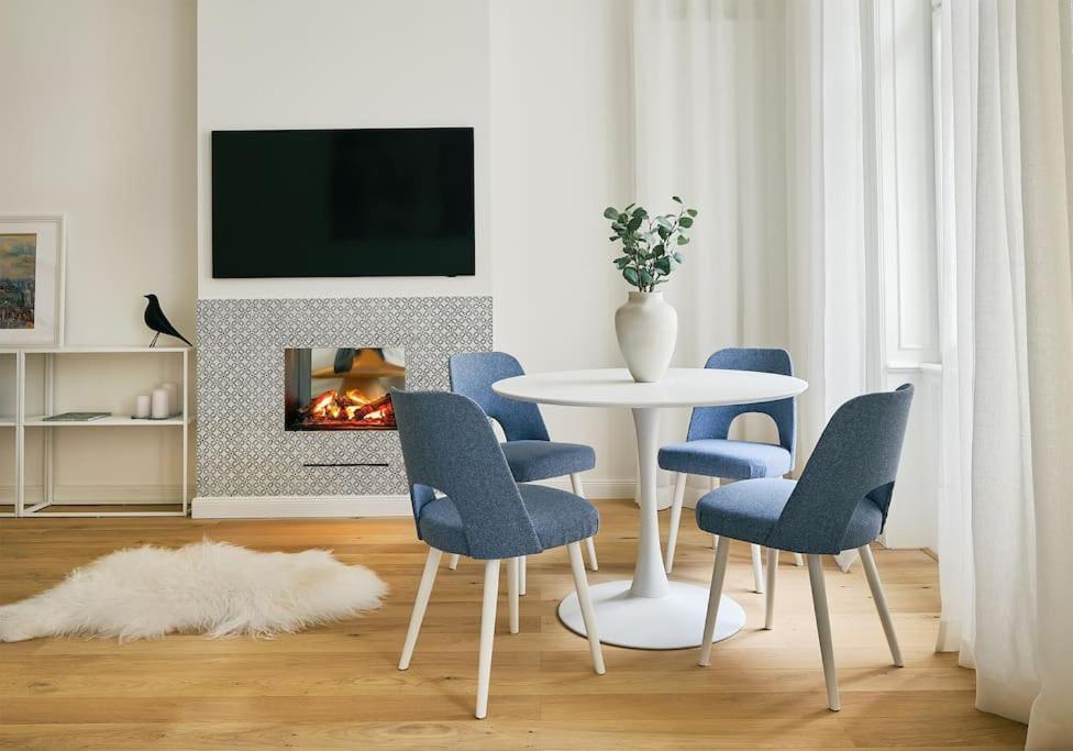 Old Town Luxury Apartment/sauna/bathtub/ac Appartamento Praga