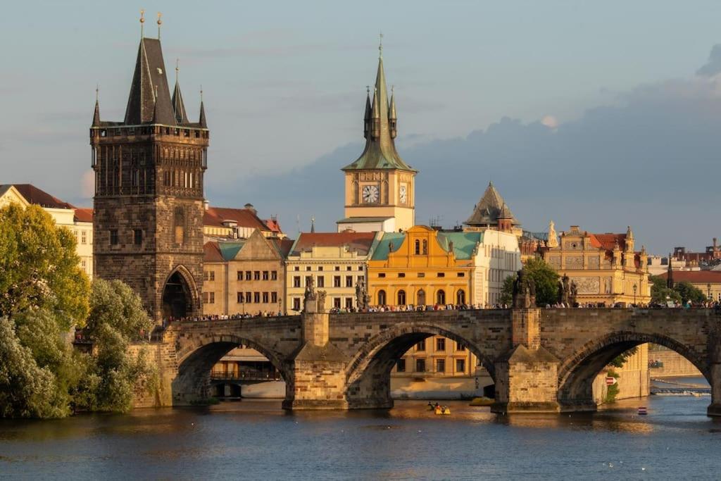 Old Town Luxury Apartment/sauna/bathtub/ac Appartamento Praga